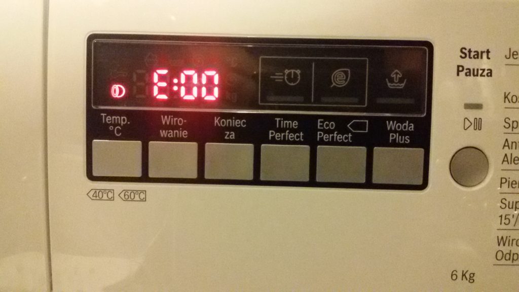 lỗi e00 trên máy giặt Bosch