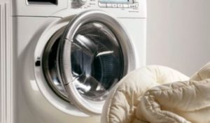 Cách giặt chăn bông trong máy giặt