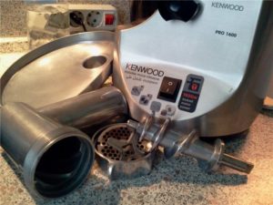How to clean a meat grinder after washing in a dishwasher