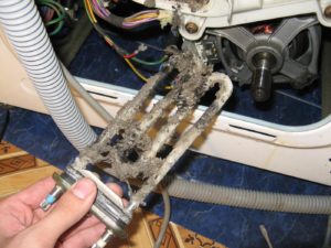 How to replace a heater in an Ariston washing machine