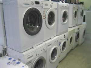 Overview of narrow Candy washing machines