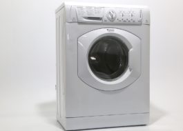 Тесни перални машини Ariston