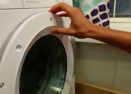 Cửa (nở) của máy giặt không mở