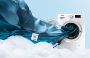 Kā mazgāt aizkarus veļas mašīnā