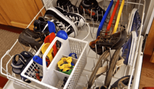 Kako oprati tenisice u perilici posuđa?
