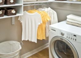 Hogyan helyezhetünk mosógépet az öltözőbe