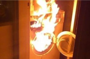 What to do if the washing machine lights up?