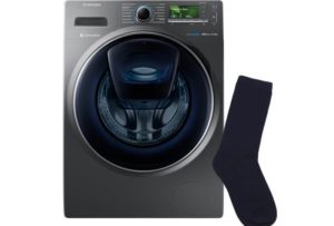 How to remove a stuck toe from a washing machine?
