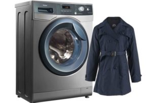 Hvordan vasker man en regnfrakke i en vaskemaskine?