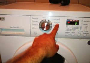 Cómo encender el drenaje de agua en la lavadora LG