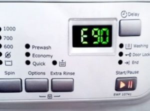 Ralat E90 dalam mesin basuh Electrolux