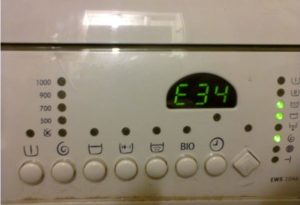 Electrolux çamaşır makinesinde Hata E34
