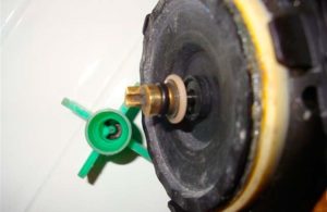 How to disassemble the pump of an LG washing machine?
