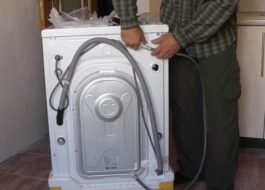 Làm thế nào để kết nối máy rửa chén với hệ thống cấp thoát nước