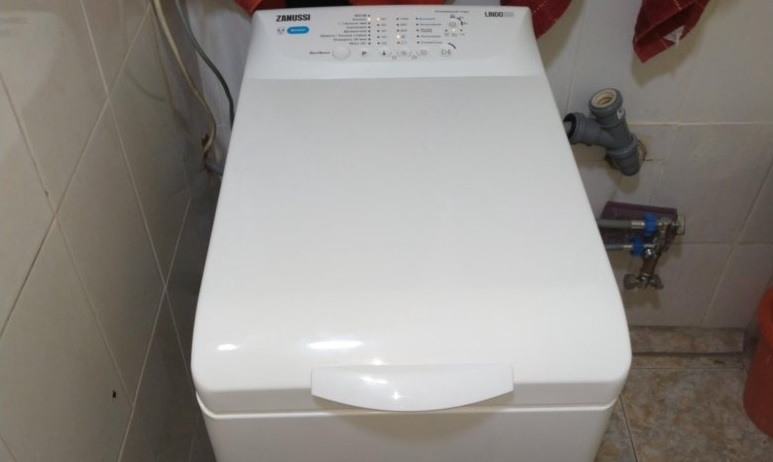 машина ZANUSSI Lindo 100