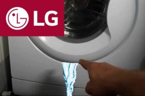 Теч изпод вратата на пералня LG